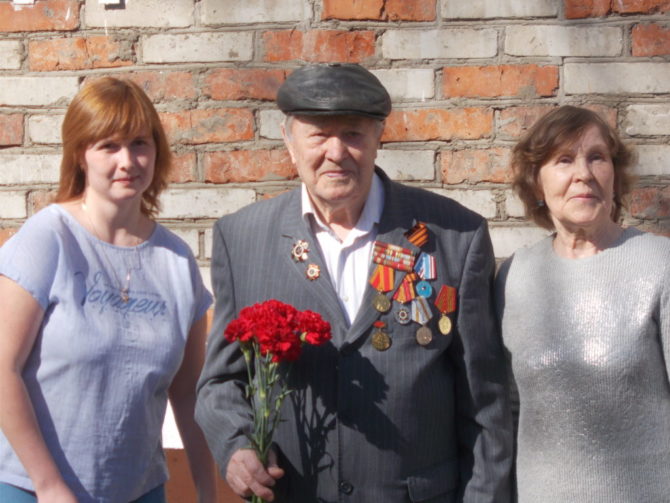 С юбилеем Победы ветерана из Соликамска поздравили неравнодушные соседи…